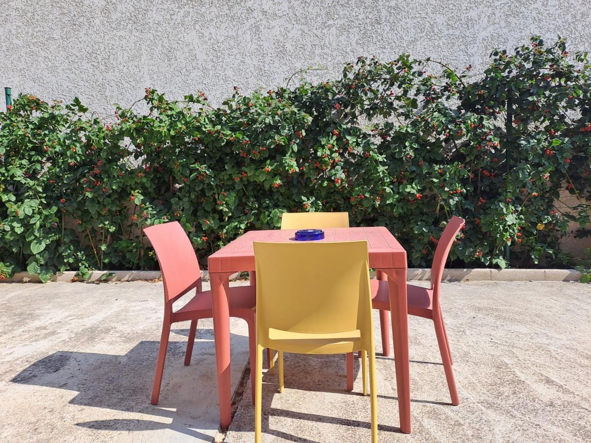 Appartement Avec Exterieur Et Parking Gratuit Perpignan Zewnętrze zdjęcie
